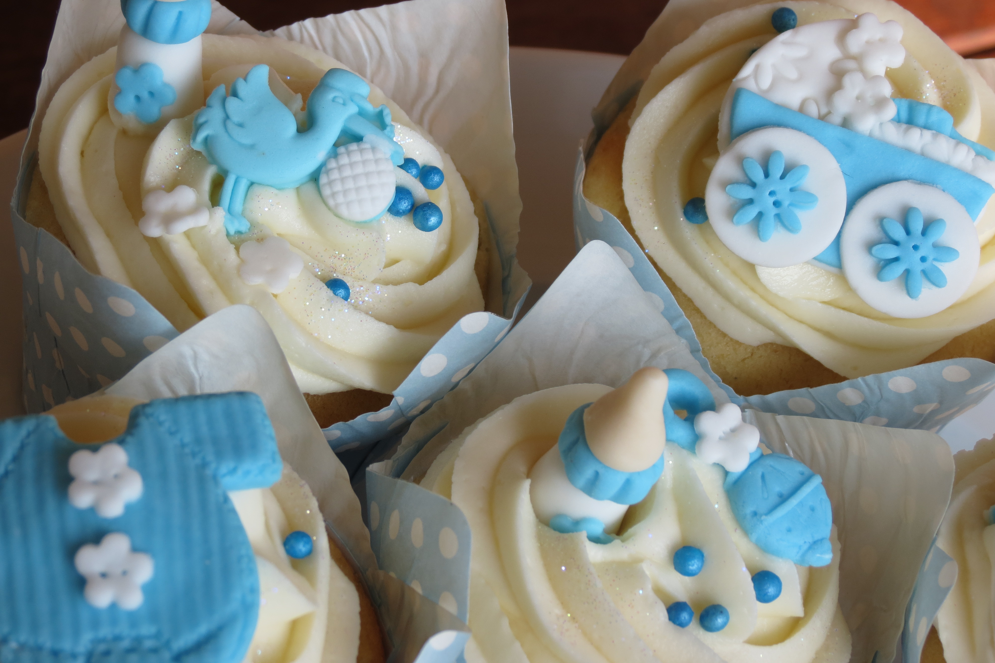 Tag Archive | Baby shower cupcakes for a baby boy. Baby Boy cupcakes