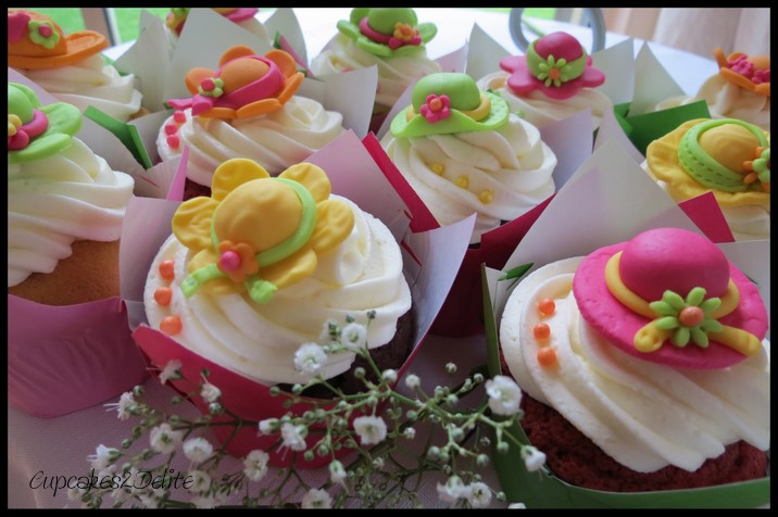 Cupcakes with Summer Hats