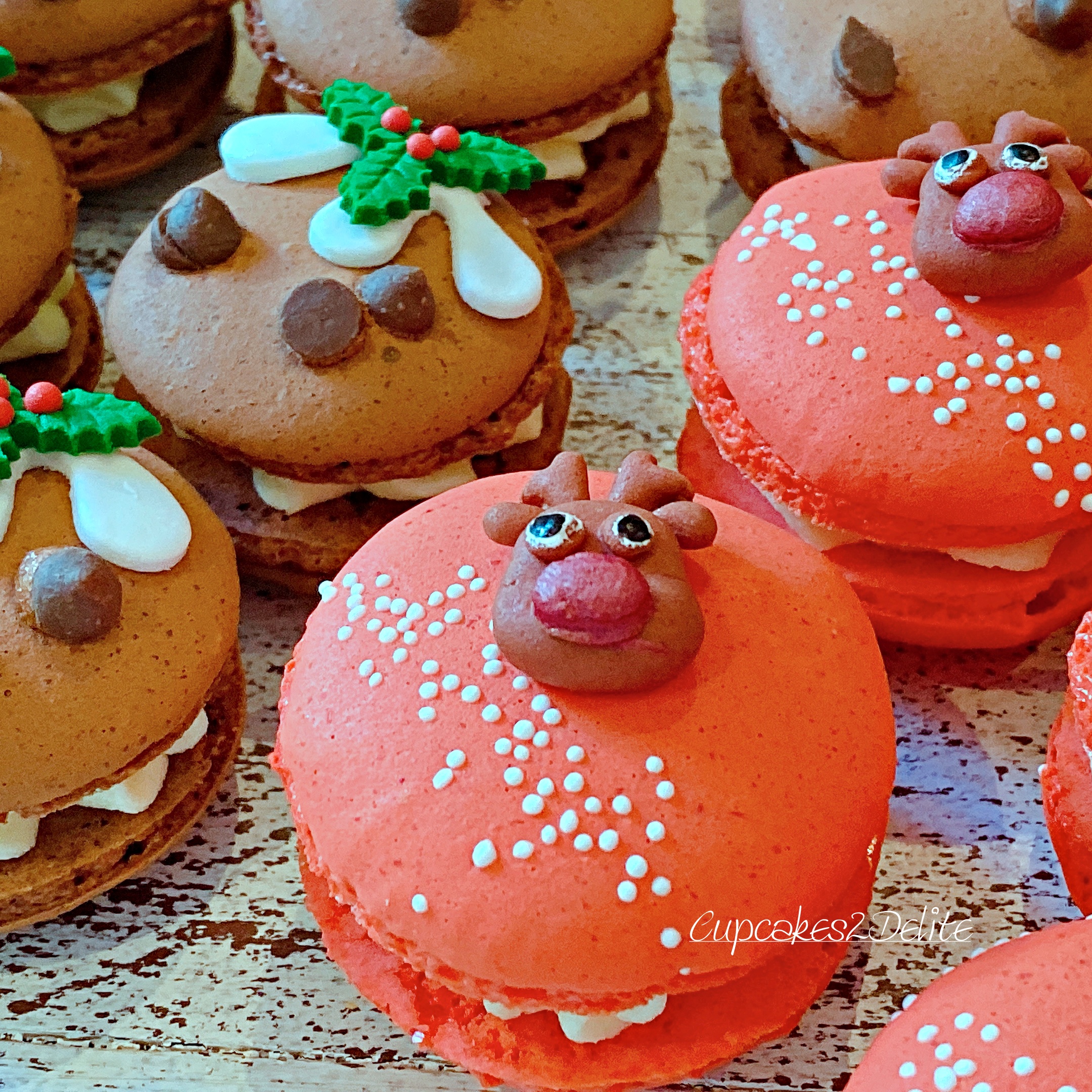 Reindeer Macarons | cupcakes2delite